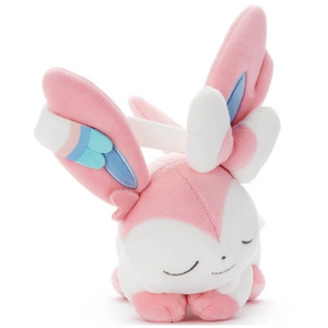 TakaraTomy: Pokemon Sleepy Friends Sylveon S Plush Toy