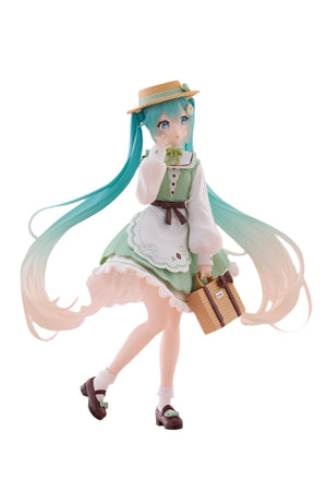 Hatsune Miku Fashion Country PVC Statue Figure - 18 cm